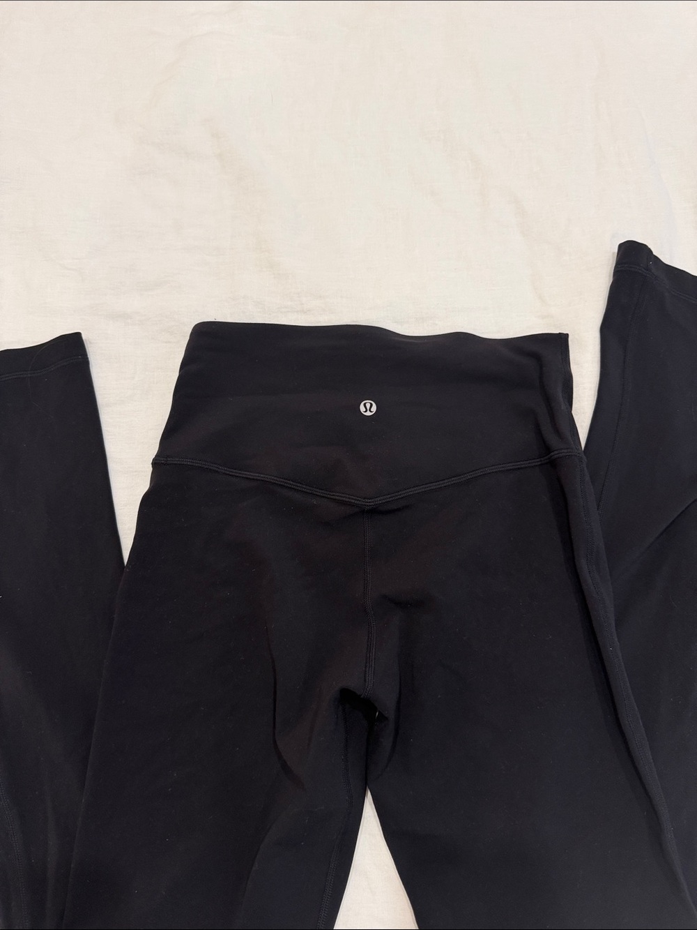 Lululemon align mini-flared pant (tall) - Picture 4 of 4